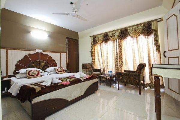 Hotel Heera International Kolkata Bagian luar foto